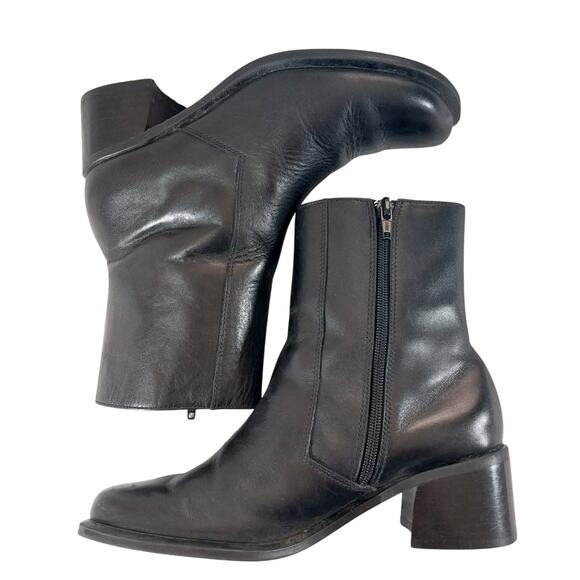 DANELLE! CENTRAL BLACK GENUINE LEATHER BIKER/MOTO CHUNKY HEEL ZIP BOOTS! SZ 6.5M - Picture 7 of 11